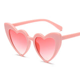 Lunettes de soleil de barbie en forme de coeur rose rouge noir blanc-THE FASHION PARADOX