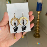 Boucles d'oreille serpent noir et lune dorée witchcraft-BIJOUX-THE FASHION PARADOX