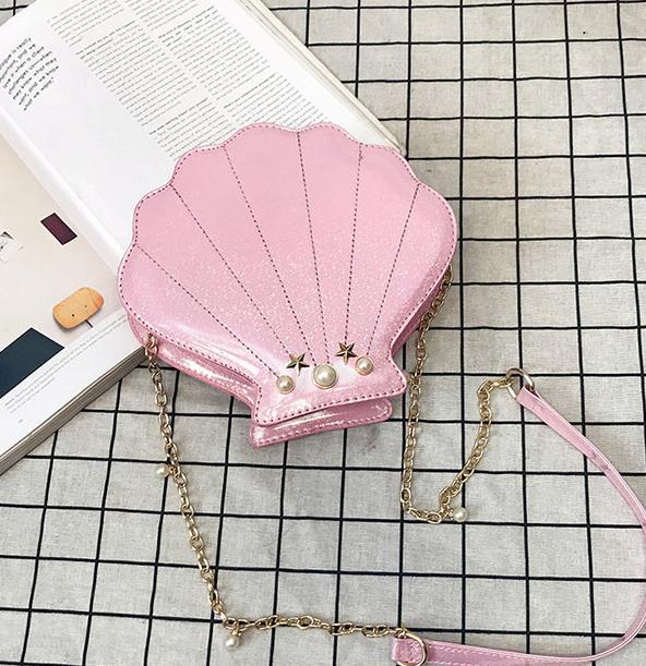 Petit sac à main en simili cuir végan coquillage nacré pailleté rose,  blanc, noir ou violet