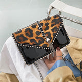 Petit sac à main rectangulaire noir et imprimé léopard verni-Accessoires-THE FASHION PARADOX