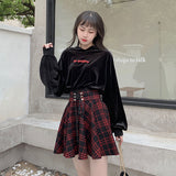 Jupe grunge rock patineuse à carreaux rouge et noir - Jupes - THE FASHION PARADOX