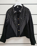 Veste en jeans denim noire ou bleue avec franges et rivets-Vestes et manteaux-THE FASHION PARADOX