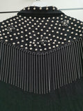 Veste en jeans denim noire ou bleue avec franges et rivets-Vestes et manteaux-THE FASHION PARADOX