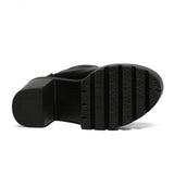 Bottines goth, grunge en simili cuir avec sangles - Chaussures - THE FASHION PARADOX