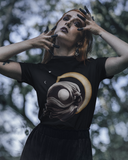 T shirt noir unisexe imprimé entité cosmique t-shirt witch-T-Shirts-THE FASHION PARADOX