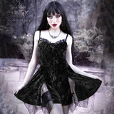 Robe patineuse en velours bordeaux noir gothique witch-Robes-THE FASHION PARADOX