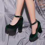 Chaussures à talons en velours bordeaux, noir ou vert - Chaussures - THE FASHION PARADOX